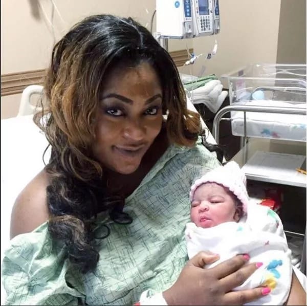 2016inreview: Celebrities who had babies in 2016 (photos)